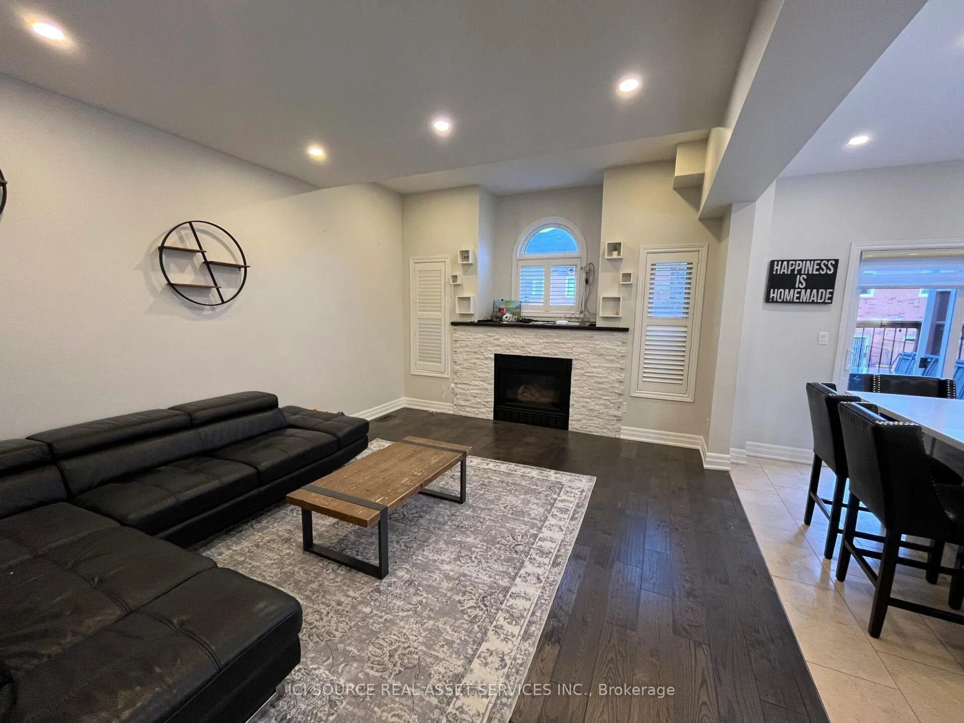 Photo 16 of Unit Upper, 419 Seneca Court, Newmarket, Summerhill Estates — HOMEH