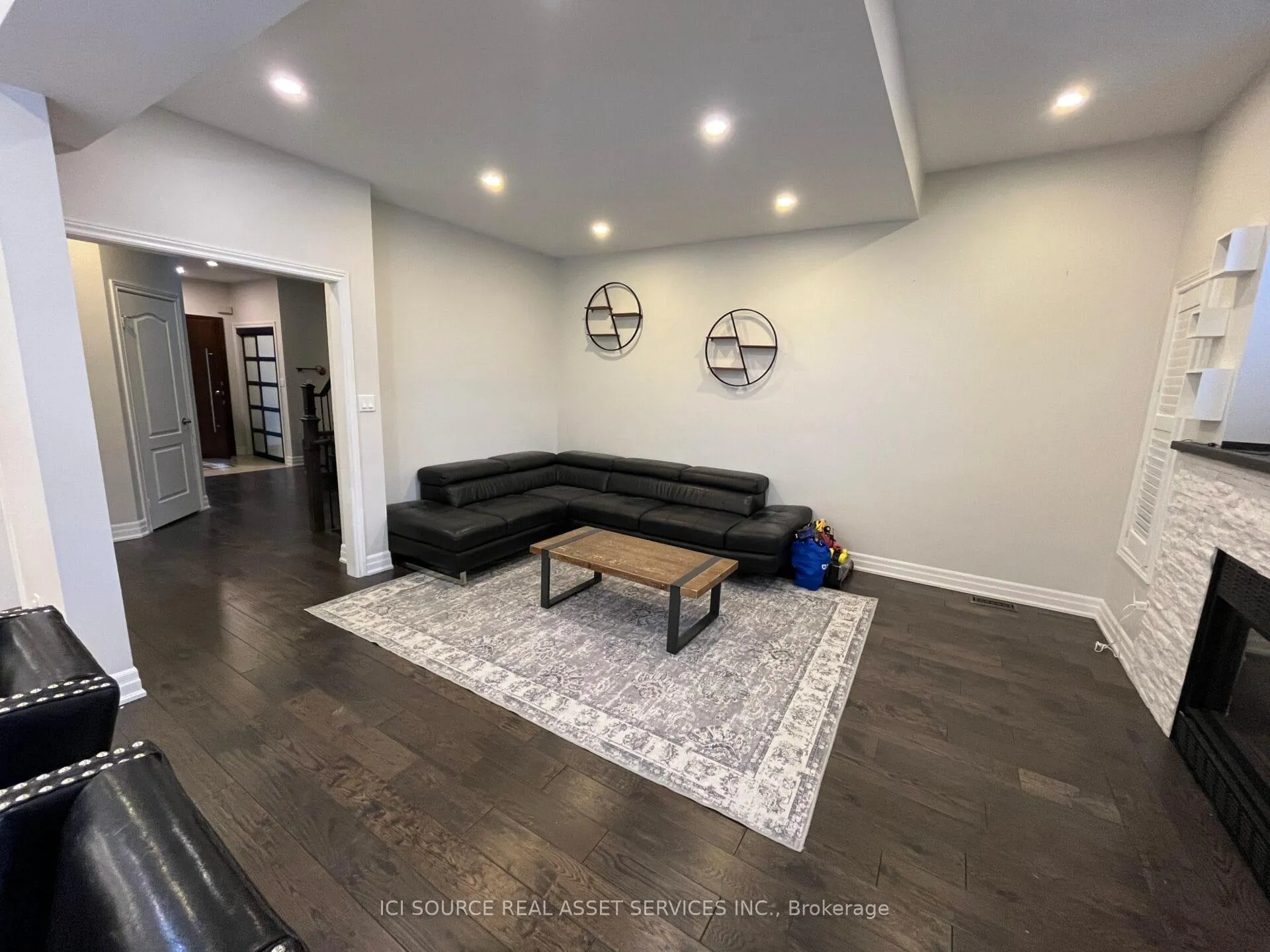 Photo 18 of Unit Upper, 419 Seneca Court, Newmarket, Summerhill Estates — HOMEH
