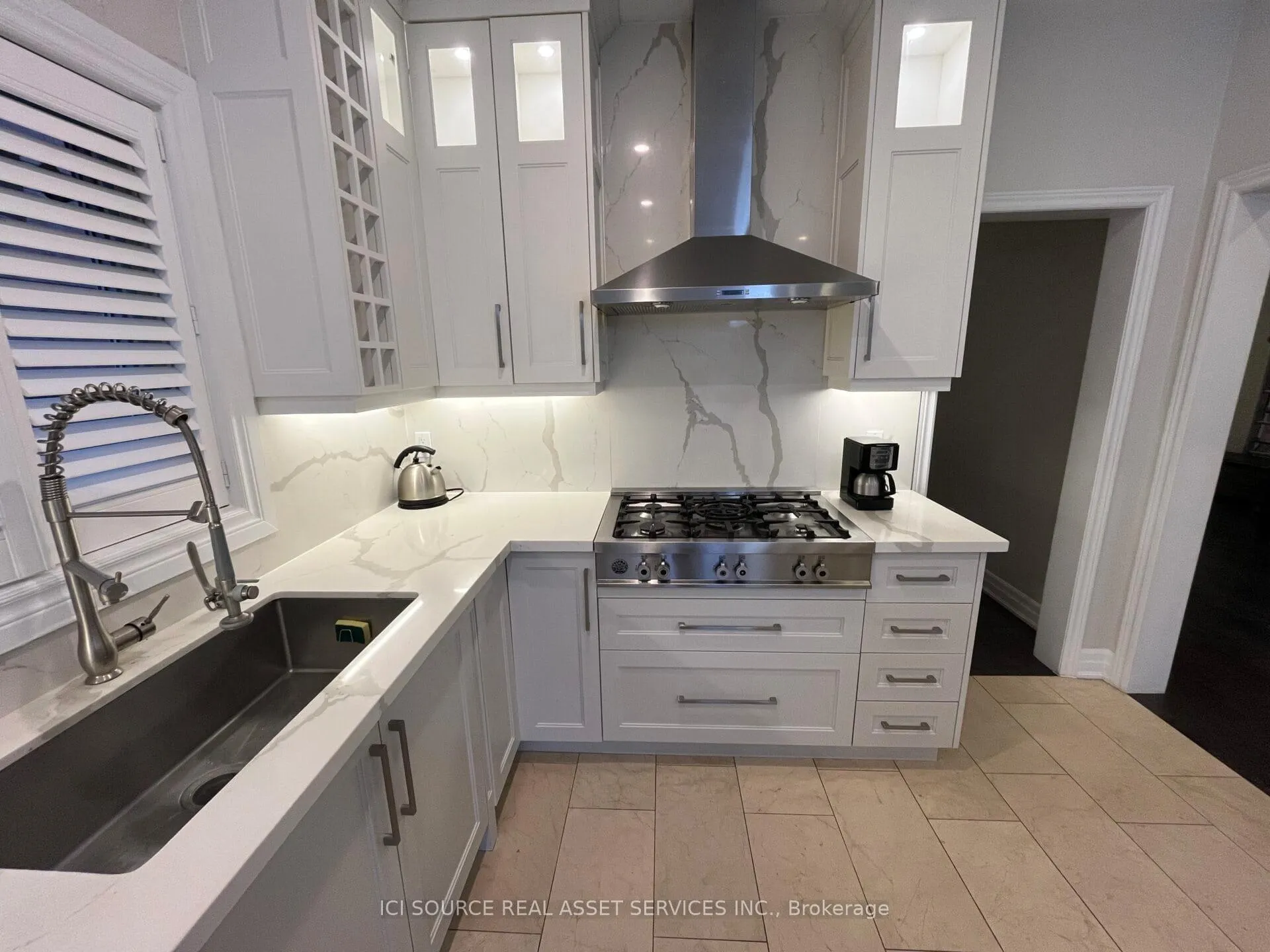 Photo 24 of Unit Upper, 419 Seneca Court, Newmarket, Summerhill Estates — HOMEH
