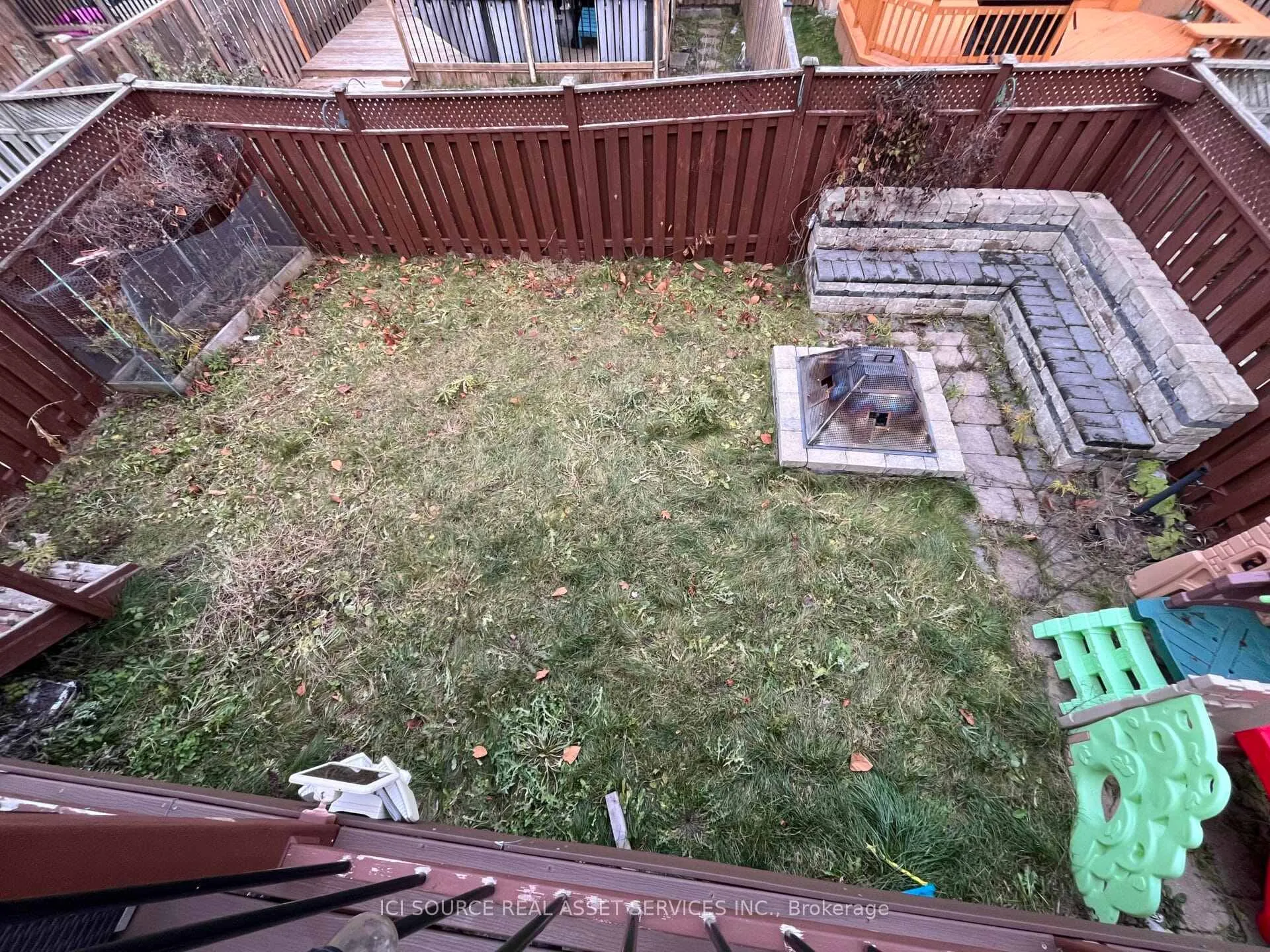 Photo 38 of Unit Upper, 419 Seneca Court, Newmarket, Summerhill Estates — HOMEH