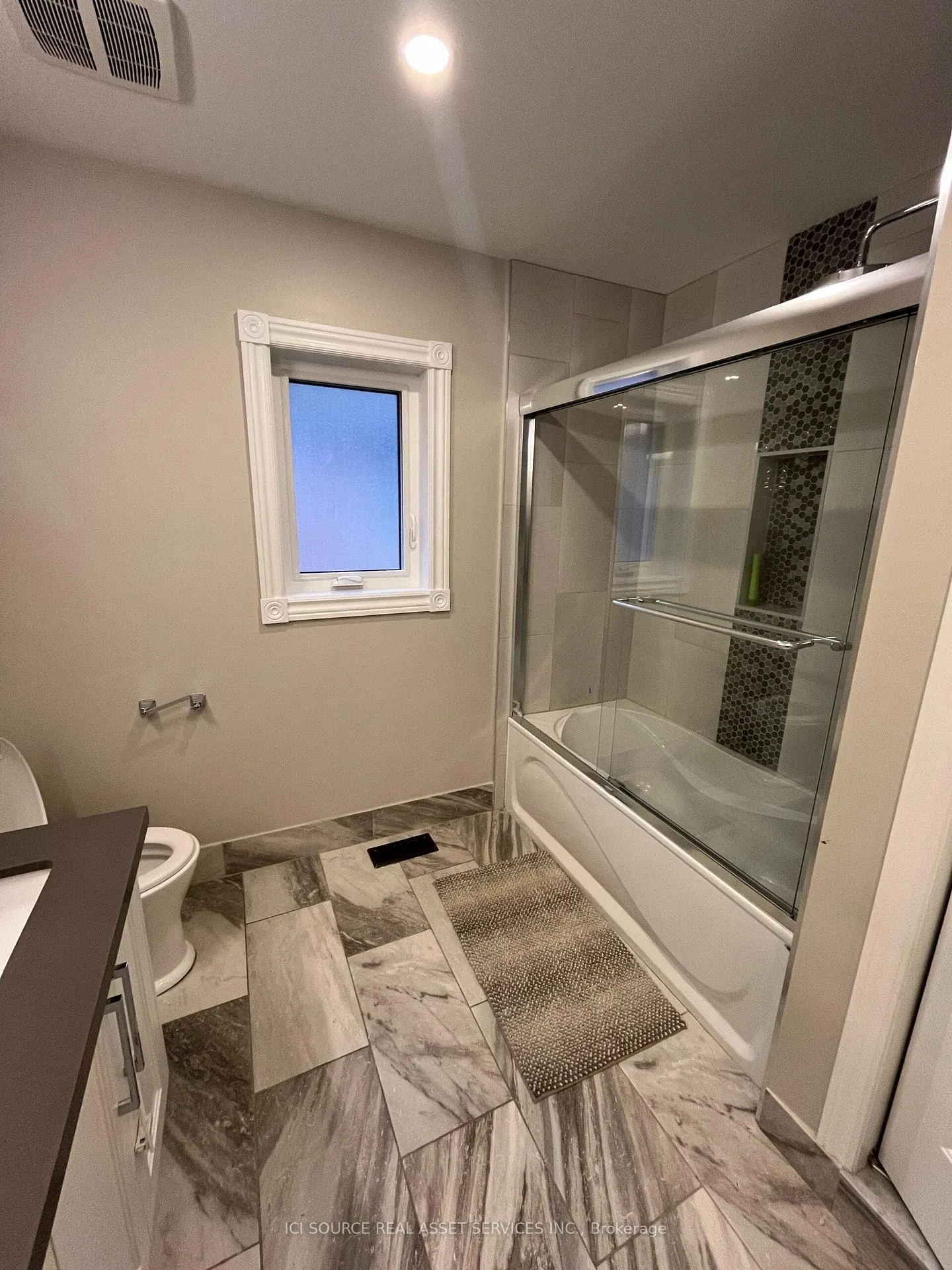 Photo 61 of Unit Upper, 419 Seneca Court, Newmarket, Summerhill Estates — HOMEH