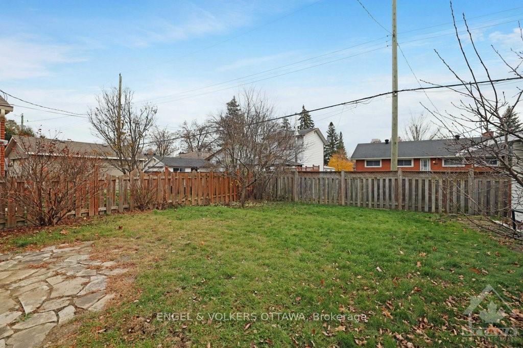 Photo 23 of 2368 Drury Lane, Ottawa, Parkway Park — HOMEH