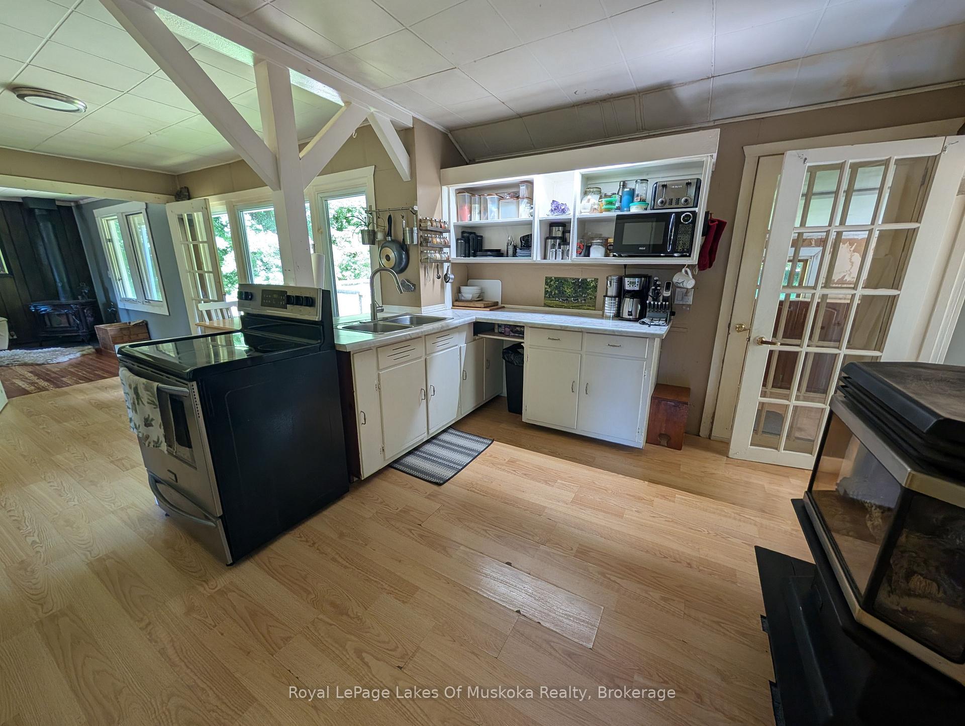 Photo 7 of 785 518 Highway W, Perry — HOMEH