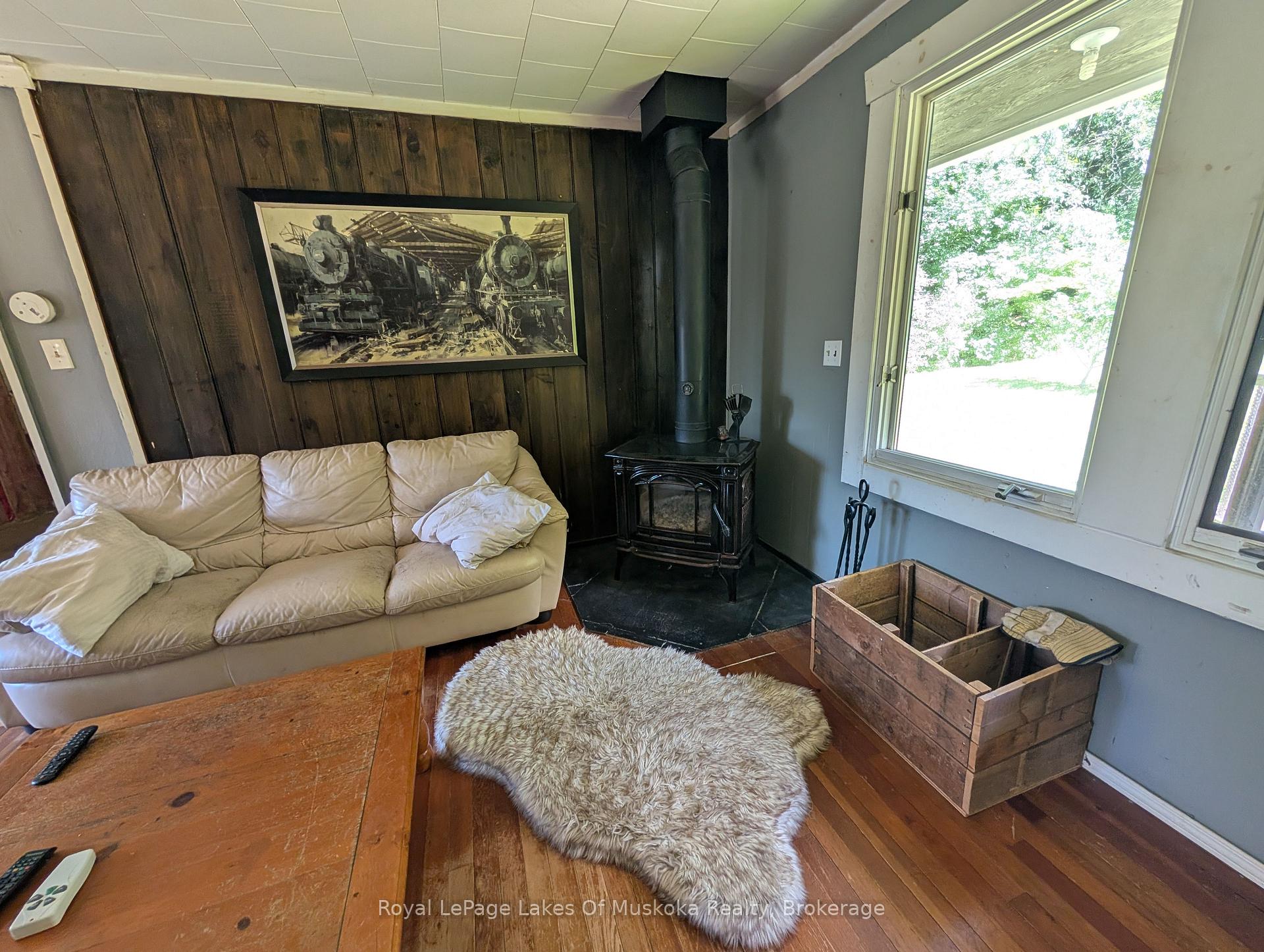 Photo 10 of 785 518 Highway W, Perry — HOMEH
