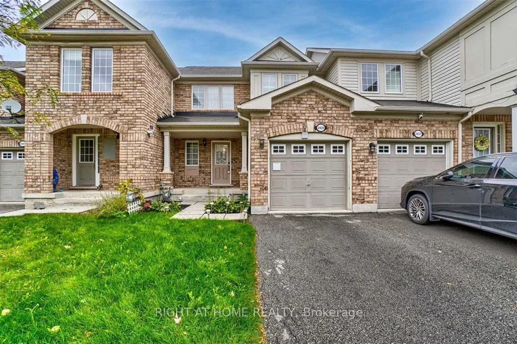 Photo 3 of 2439 Springforest Drive, Oakville, Bronte Creek — HOMEH