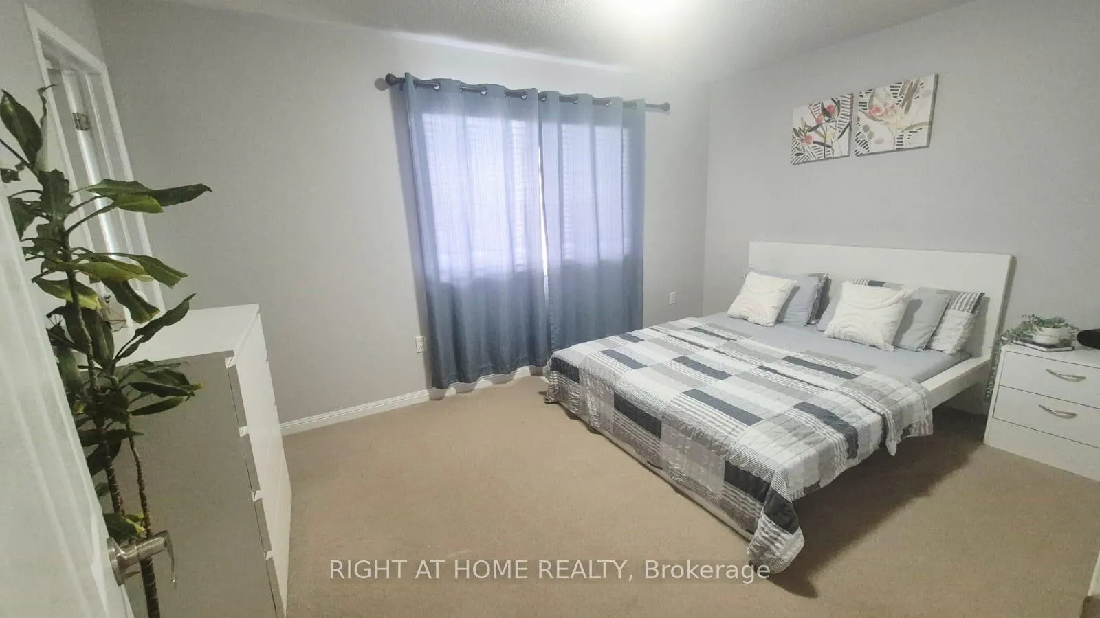 Photo 33 of 2439 Springforest Drive, Oakville, Bronte Creek — HOMEH