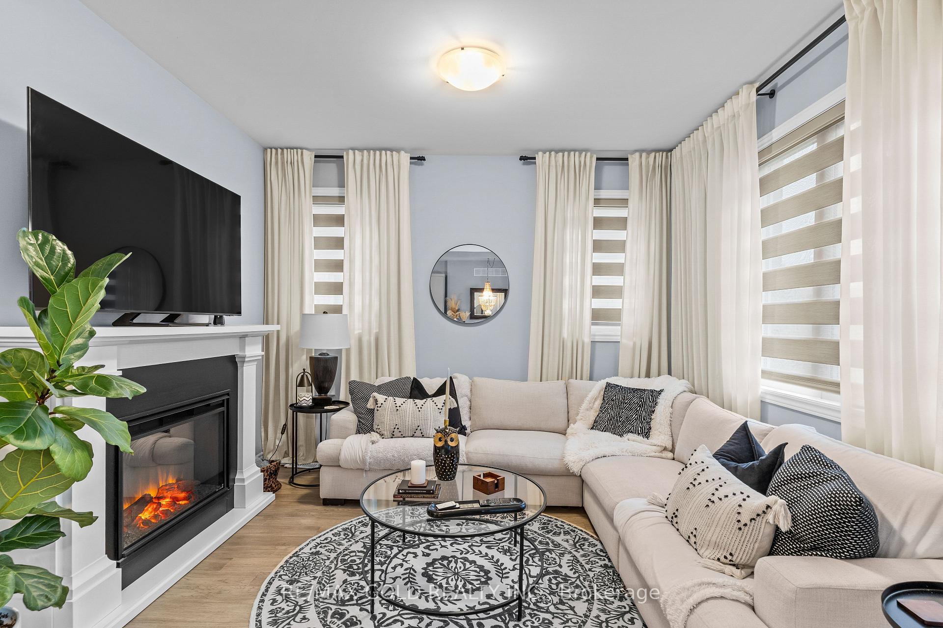 Photo 9 of 7865 Seabiscuit Drive, Niagara Falls, Ascot — HOMEH