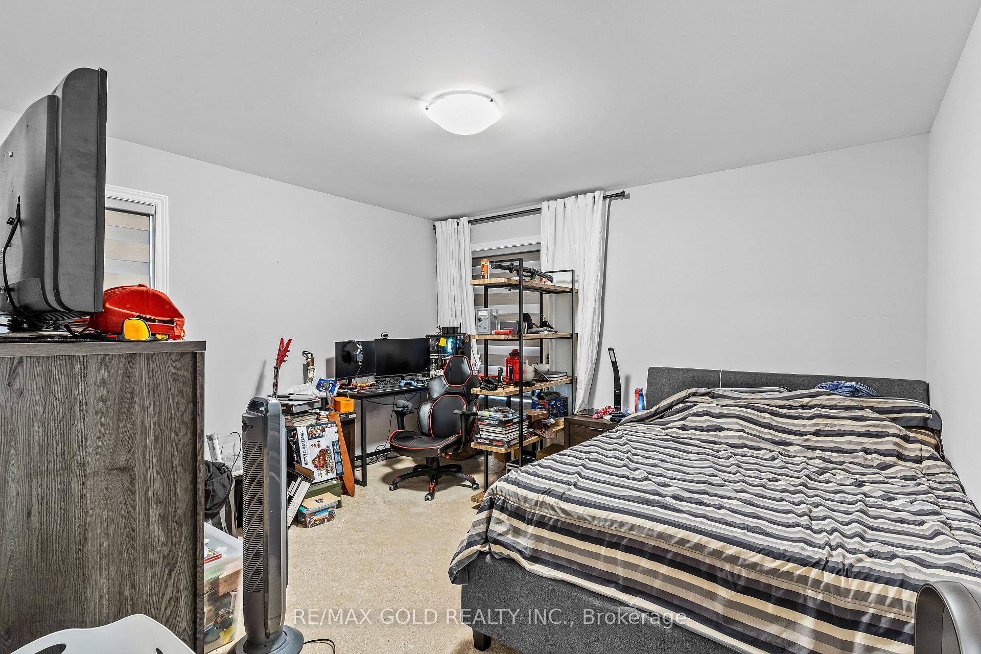 Photo 16 of 7865 Seabiscuit Drive, Niagara Falls, Ascot — HOMEH