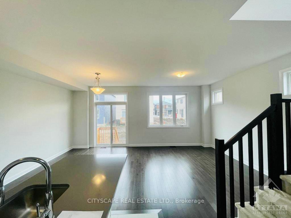 Photo 6 of 337 Blossom Pass Terrace, Ottawa, Avalon East — HOMEH