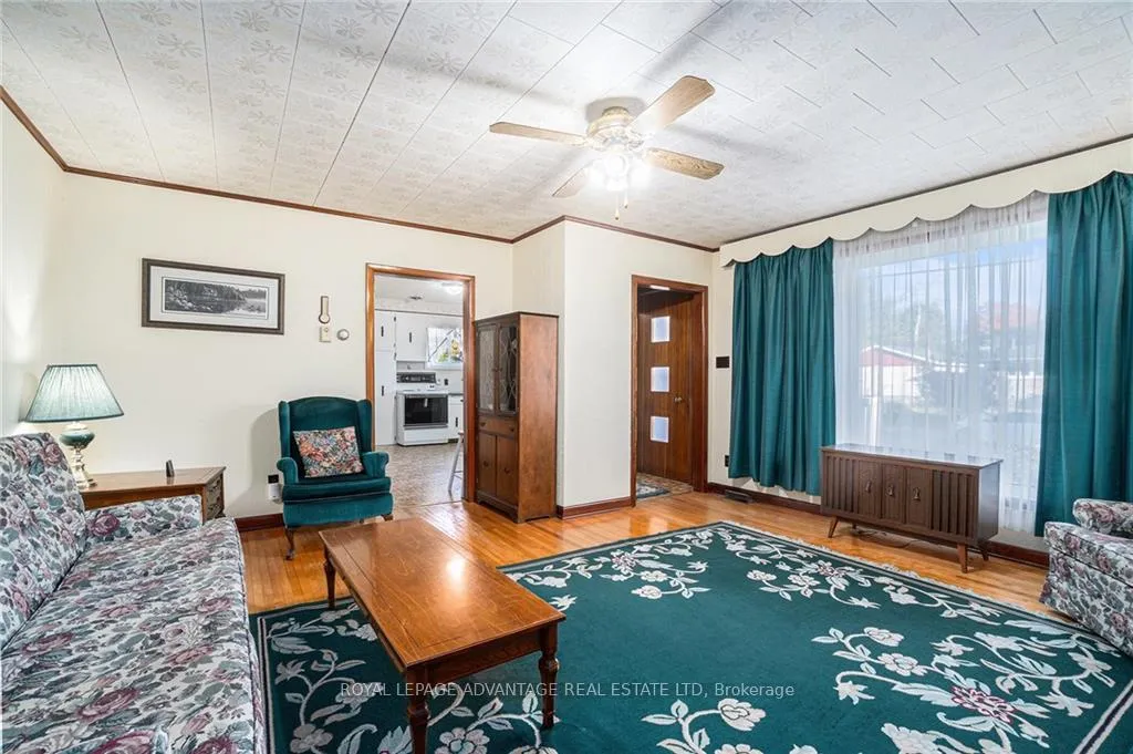Photo 7 of 24 Mclean Boulevard, Perth — HOMEH