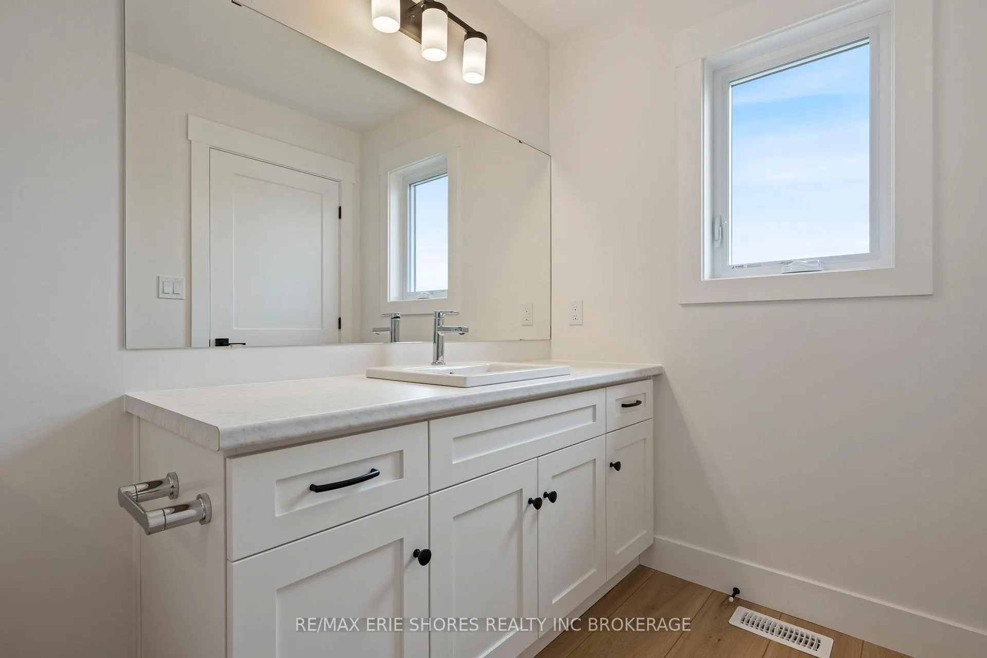 Photo 81 of 115 Amber Street, Norfolk, Waterford — HOMEH