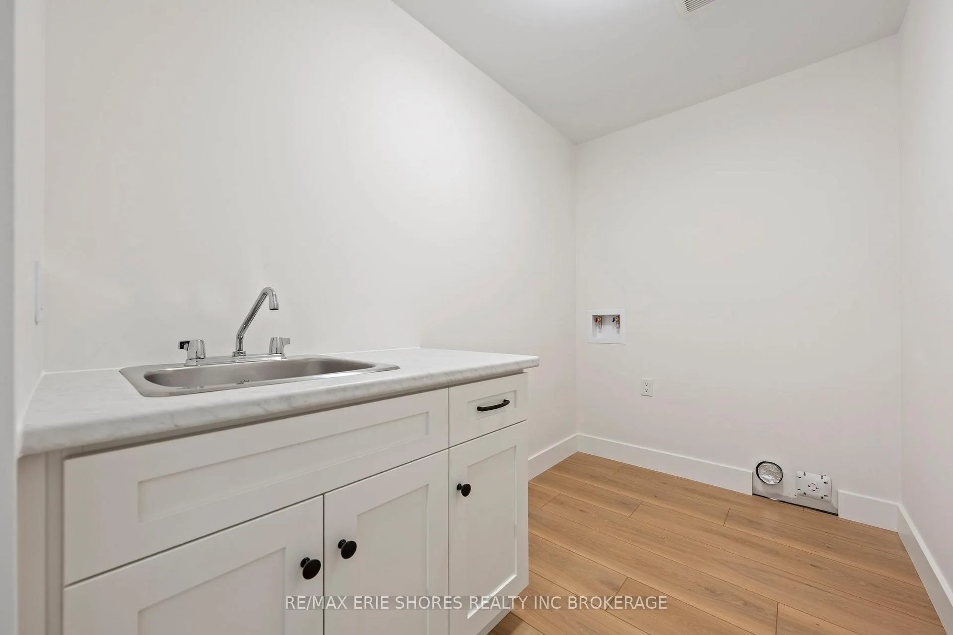 Photo 95 of 115 Amber Street, Norfolk, Waterford — HOMEH