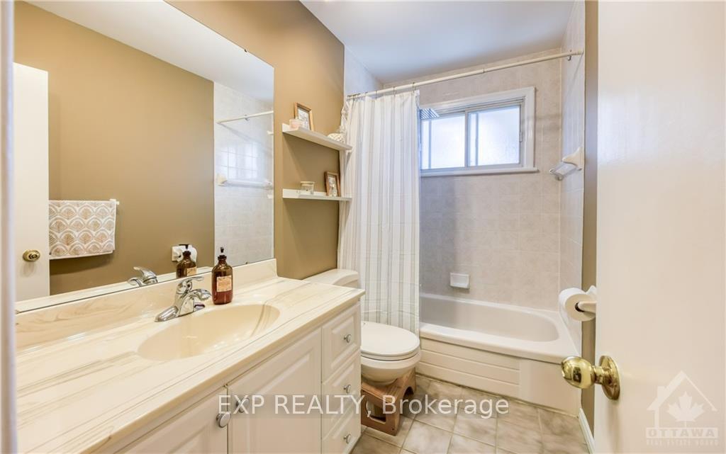 Photo 2 of 1136 Soderlind Street, Ottawa, Parkway Park — HOMEH
