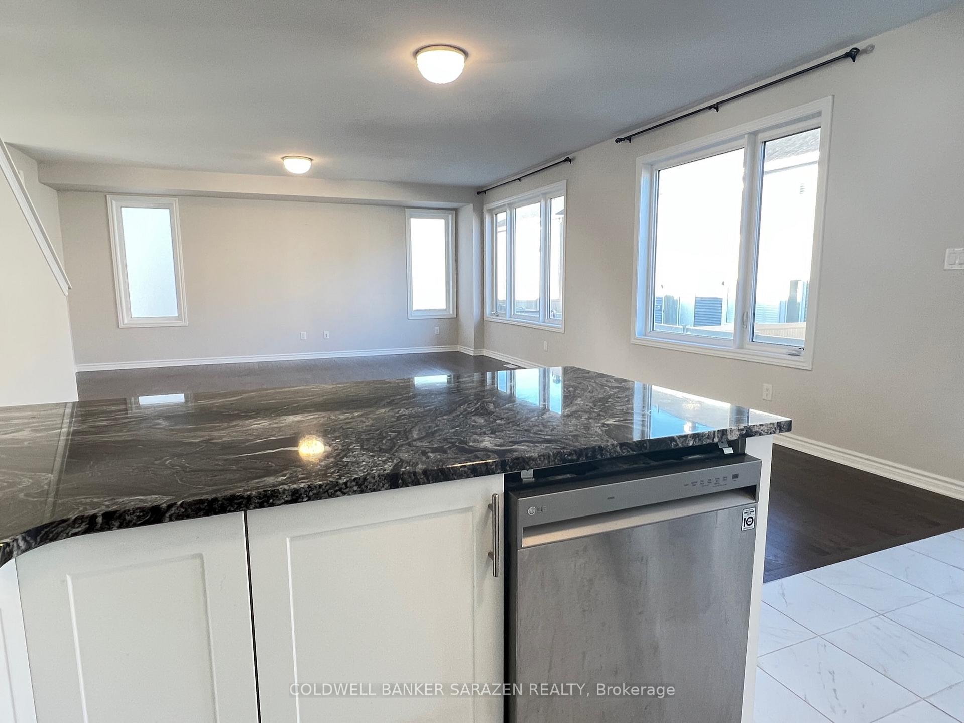 Photo 12 of 1013 Carden Lane, Ottawa, Chapel Hill South - Orleans Village — HOMEH