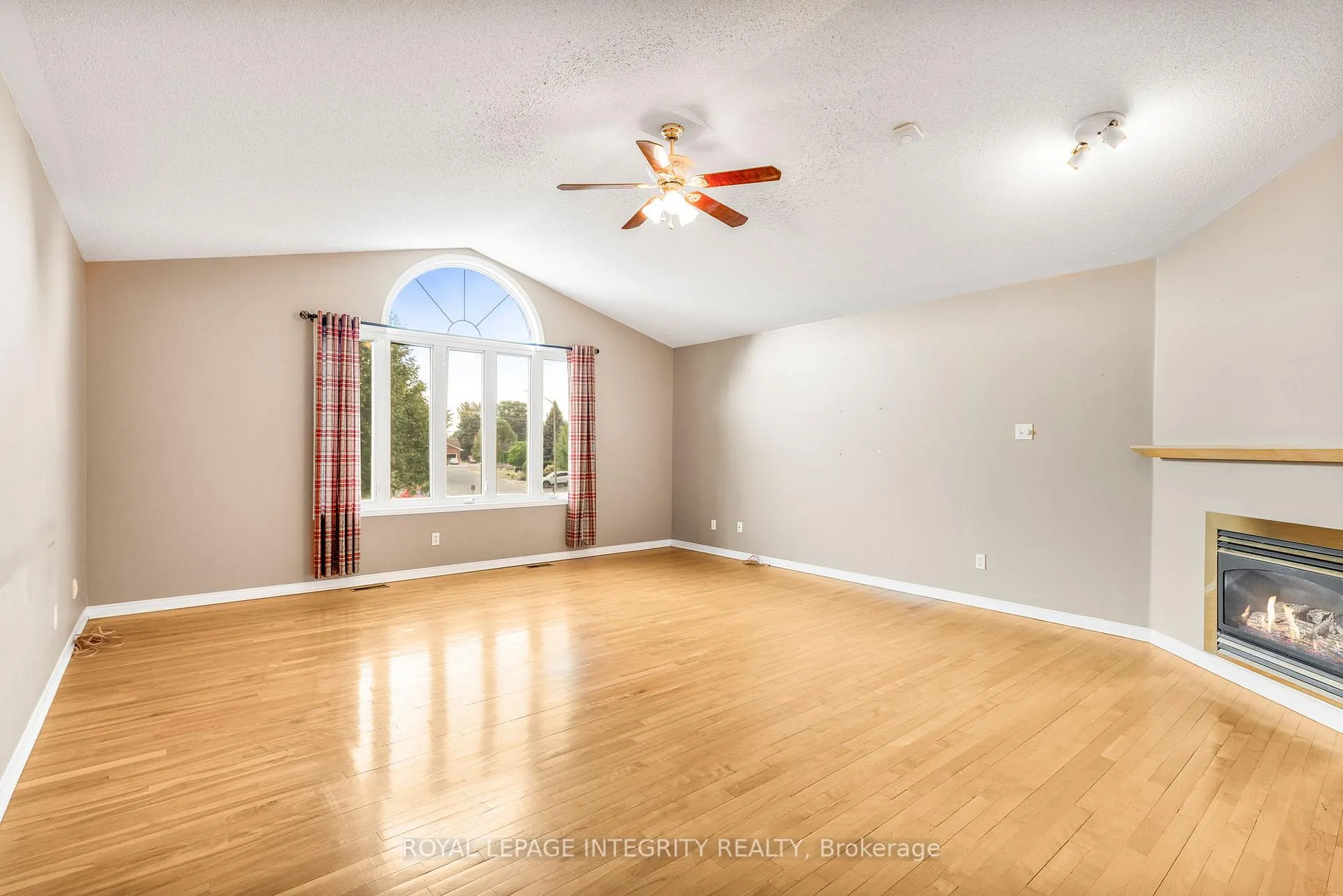 Photo 57 of 1659 Toulouse Crescent, Ottawa, Orleans/Sunridge — HOMEH