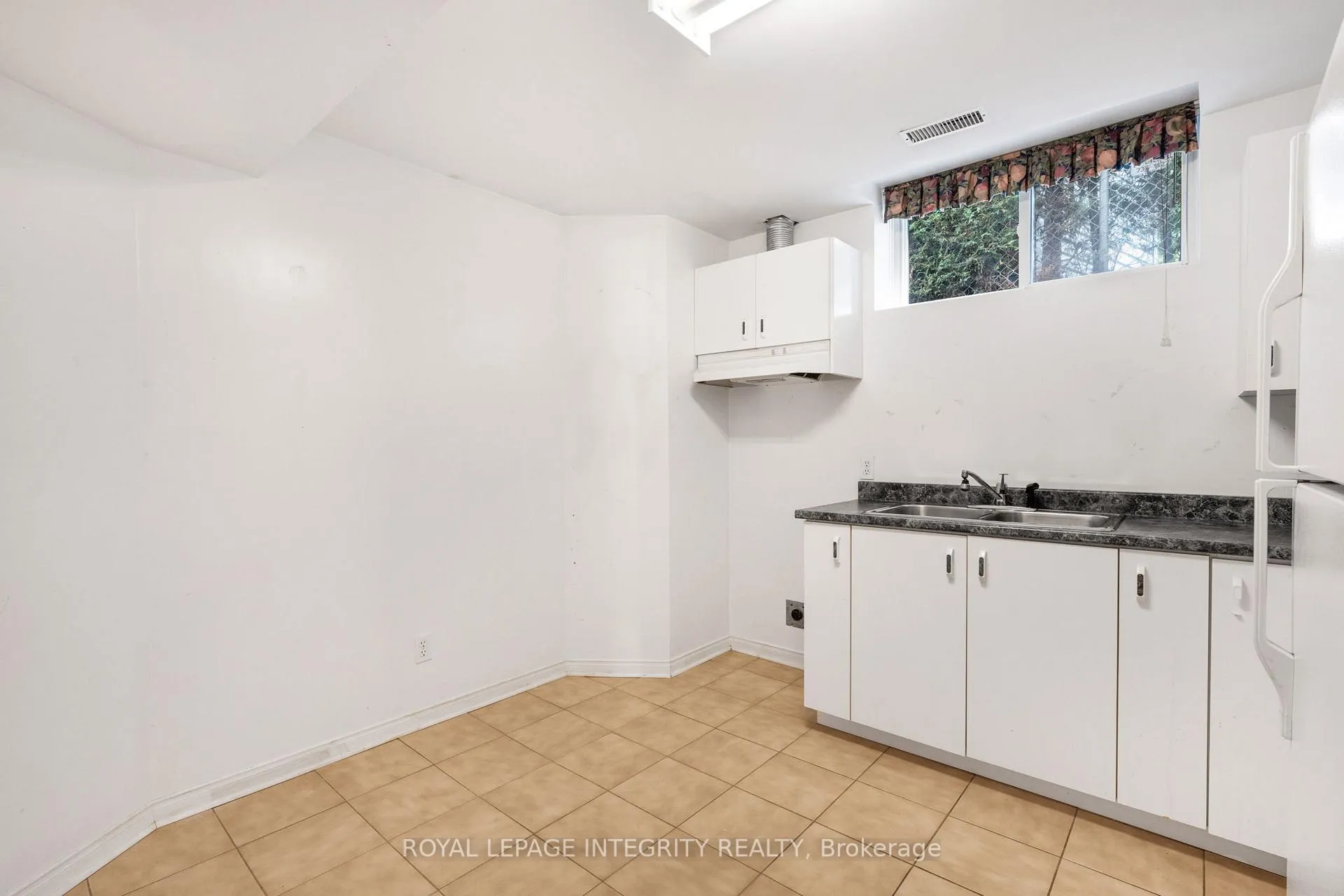 Photo 97 of 1659 Toulouse Crescent, Ottawa, Orleans/Sunridge — HOMEH