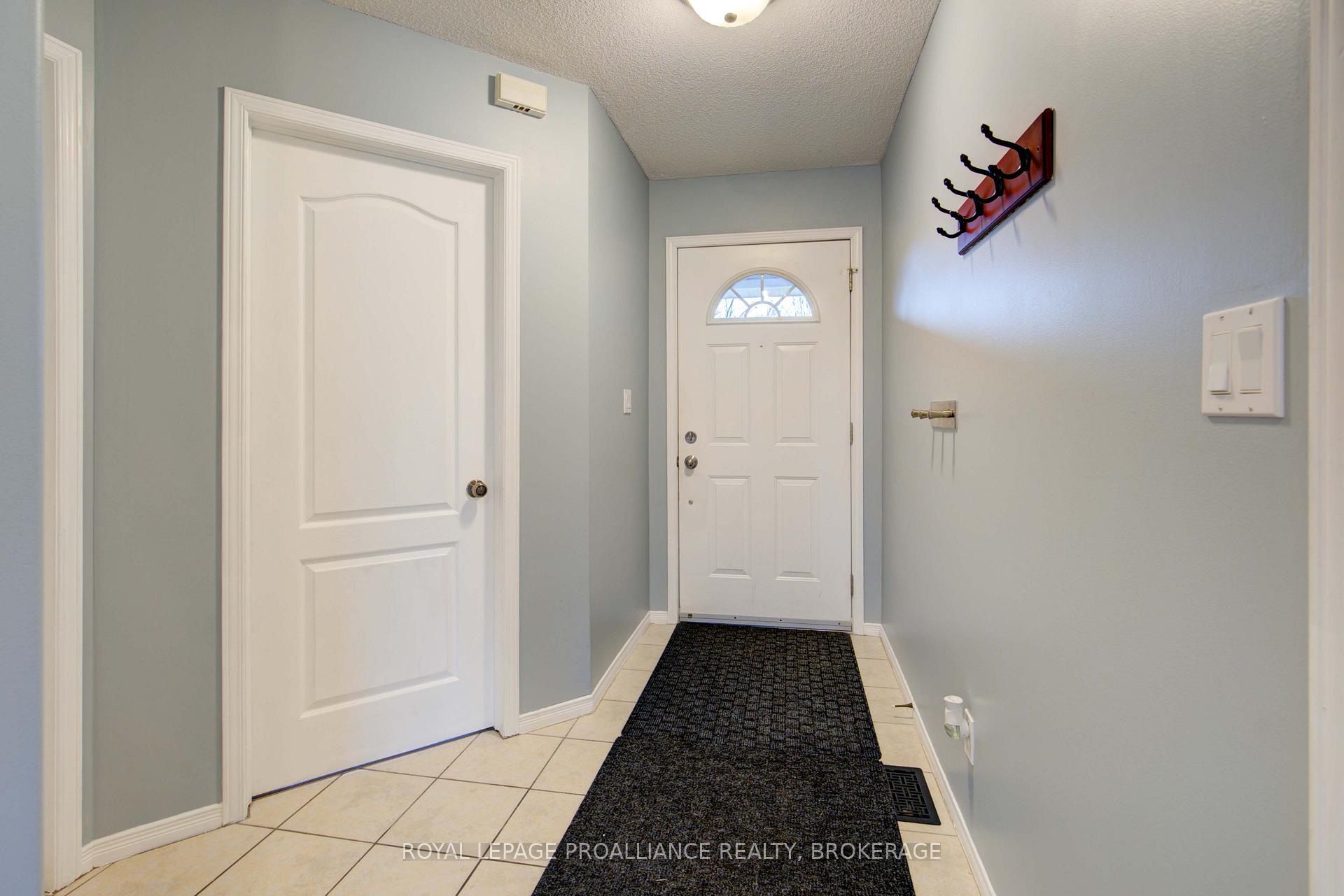 Photo 5 of 2177 Swanfield Street, Kingston, East Gardiners Rd — HOMEH