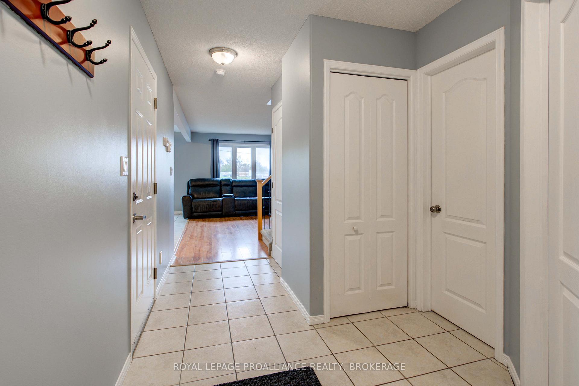 Photo 6 of 2177 Swanfield Street, Kingston, East Gardiners Rd — HOMEH