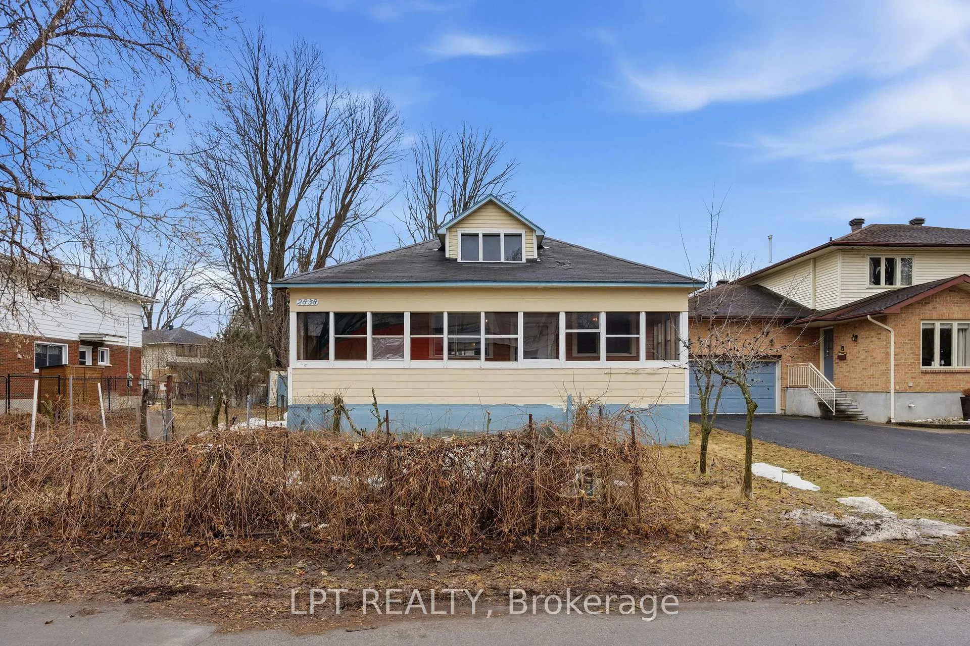 Photo 3 of 2838 Haughton Avenue, Ottawa, Britannia — HOMEH