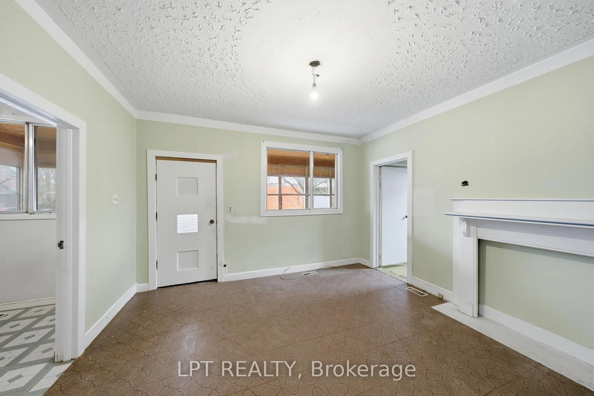Photo 7 of 2838 Haughton Avenue, Ottawa, Britannia — HOMEH