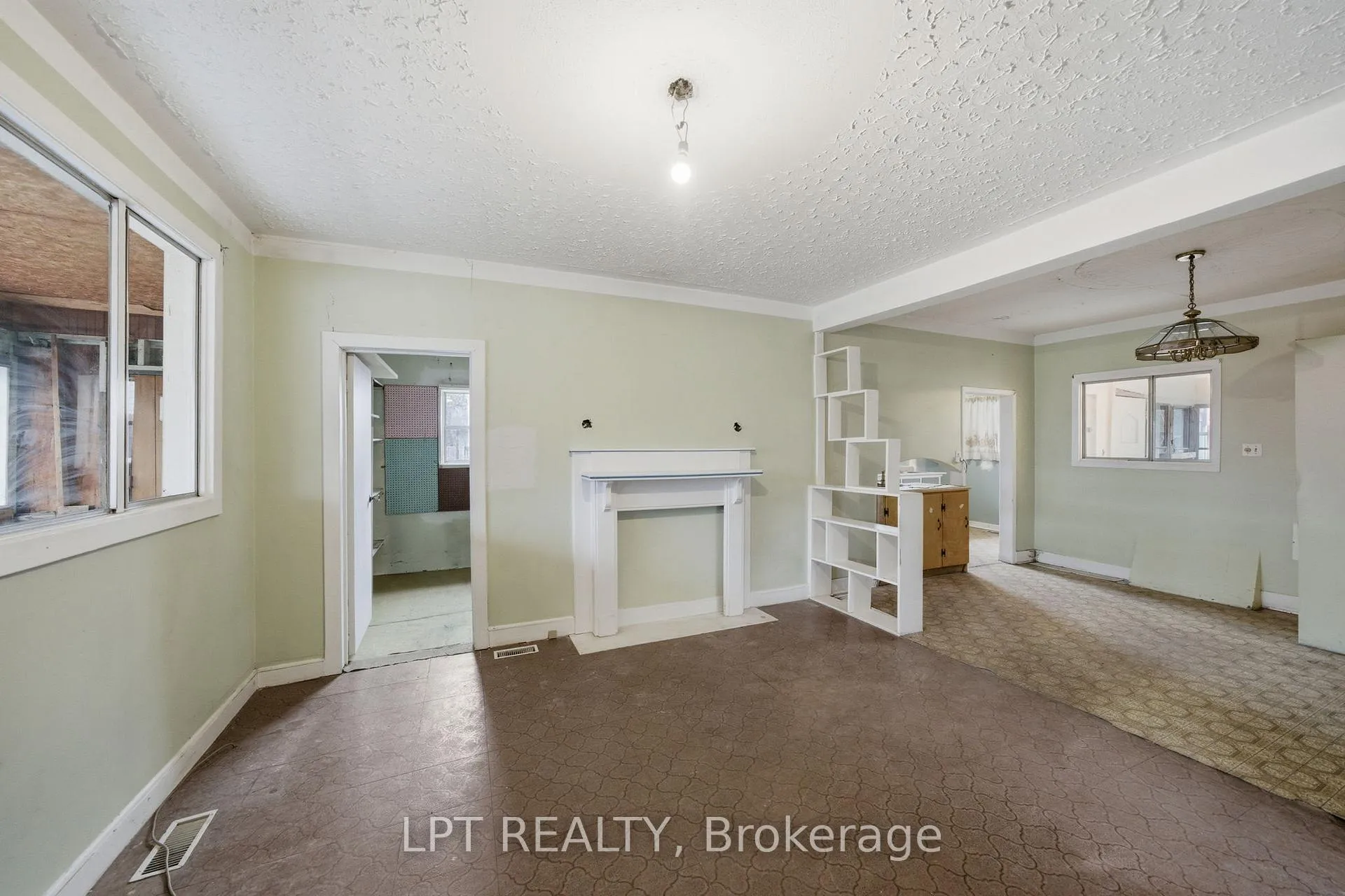 Photo 8 of 2838 Haughton Avenue, Ottawa, Britannia — HOMEH