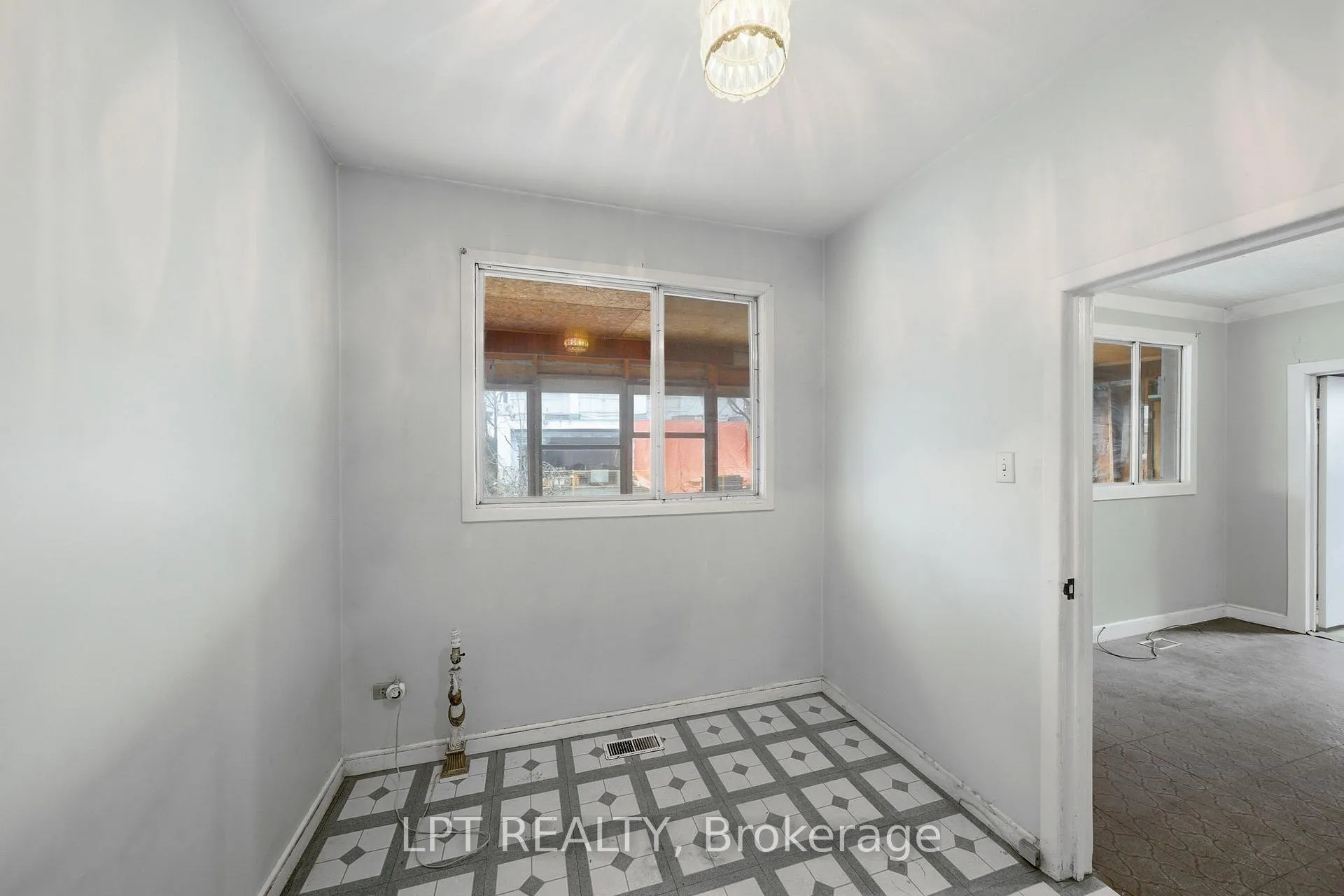Photo 17 of 2838 Haughton Avenue, Ottawa, Britannia — HOMEH