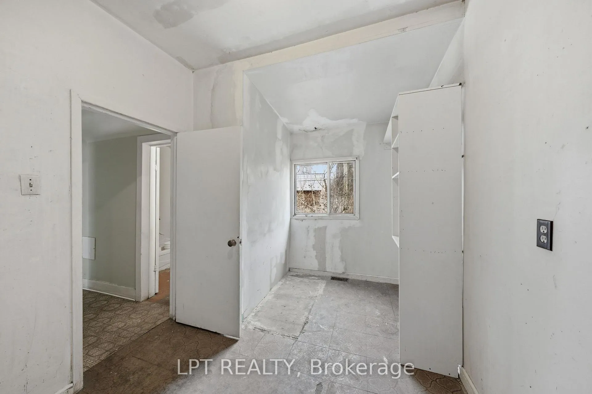 Photo 22 of 2838 Haughton Avenue, Ottawa, Britannia — HOMEH
