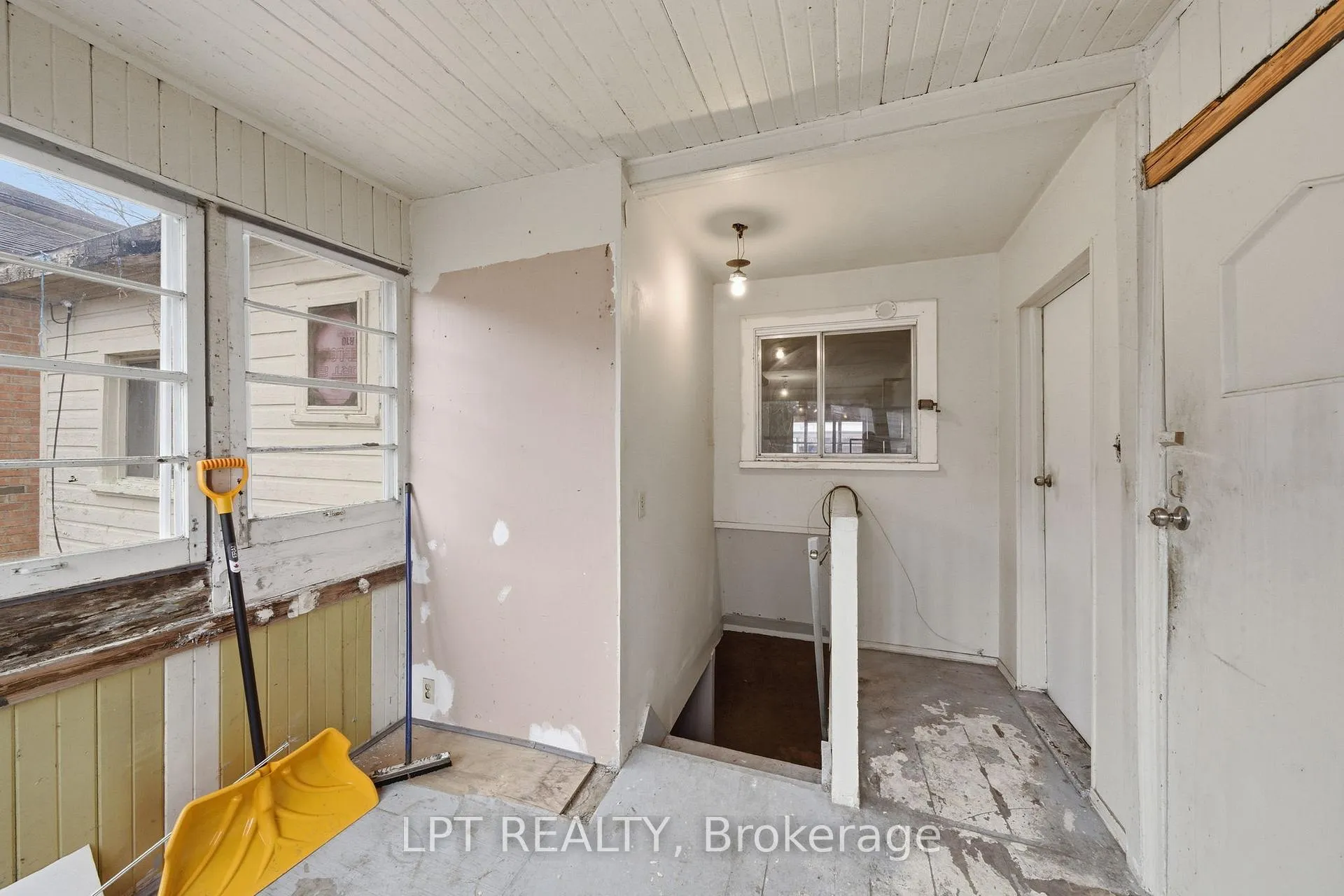 Photo 25 of 2838 Haughton Avenue, Ottawa, Britannia — HOMEH