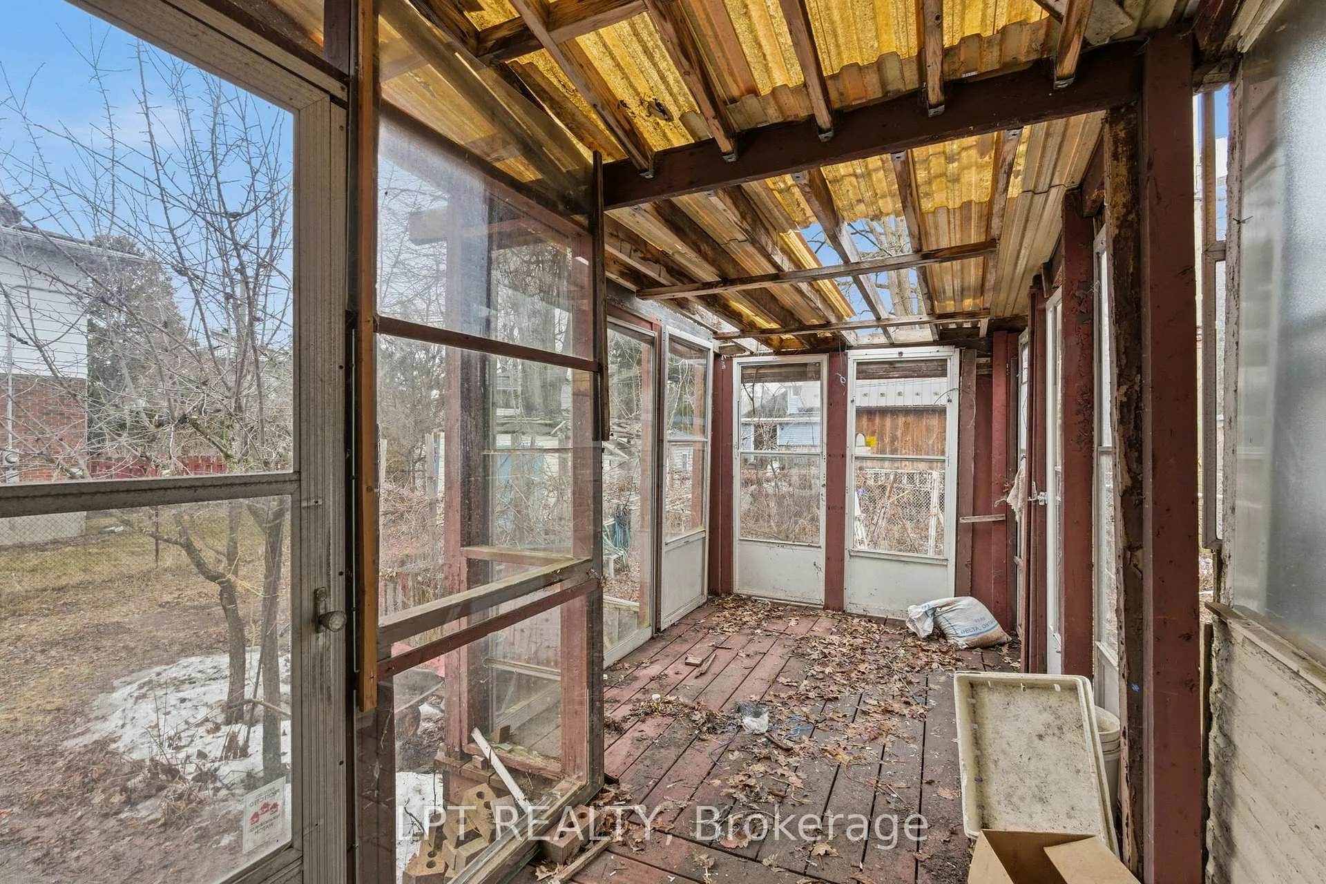 Photo 30 of 2838 Haughton Avenue, Ottawa, Britannia — HOMEH