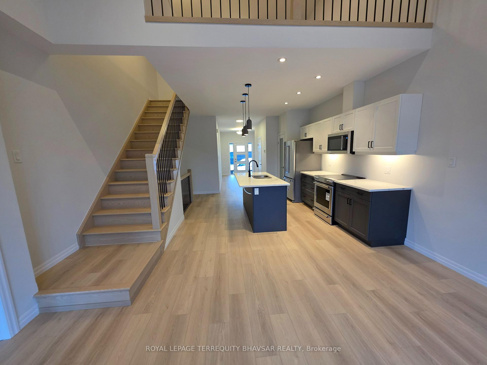 Photo 10 of 53 Barn Owl Way, Norfolk, Simcoe — HOMEH