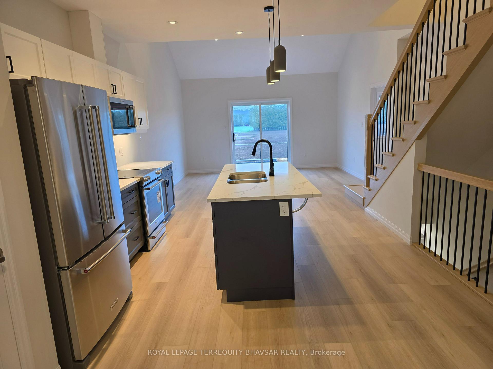 Photo 11 of 53 Barn Owl Way, Norfolk, Simcoe — HOMEH