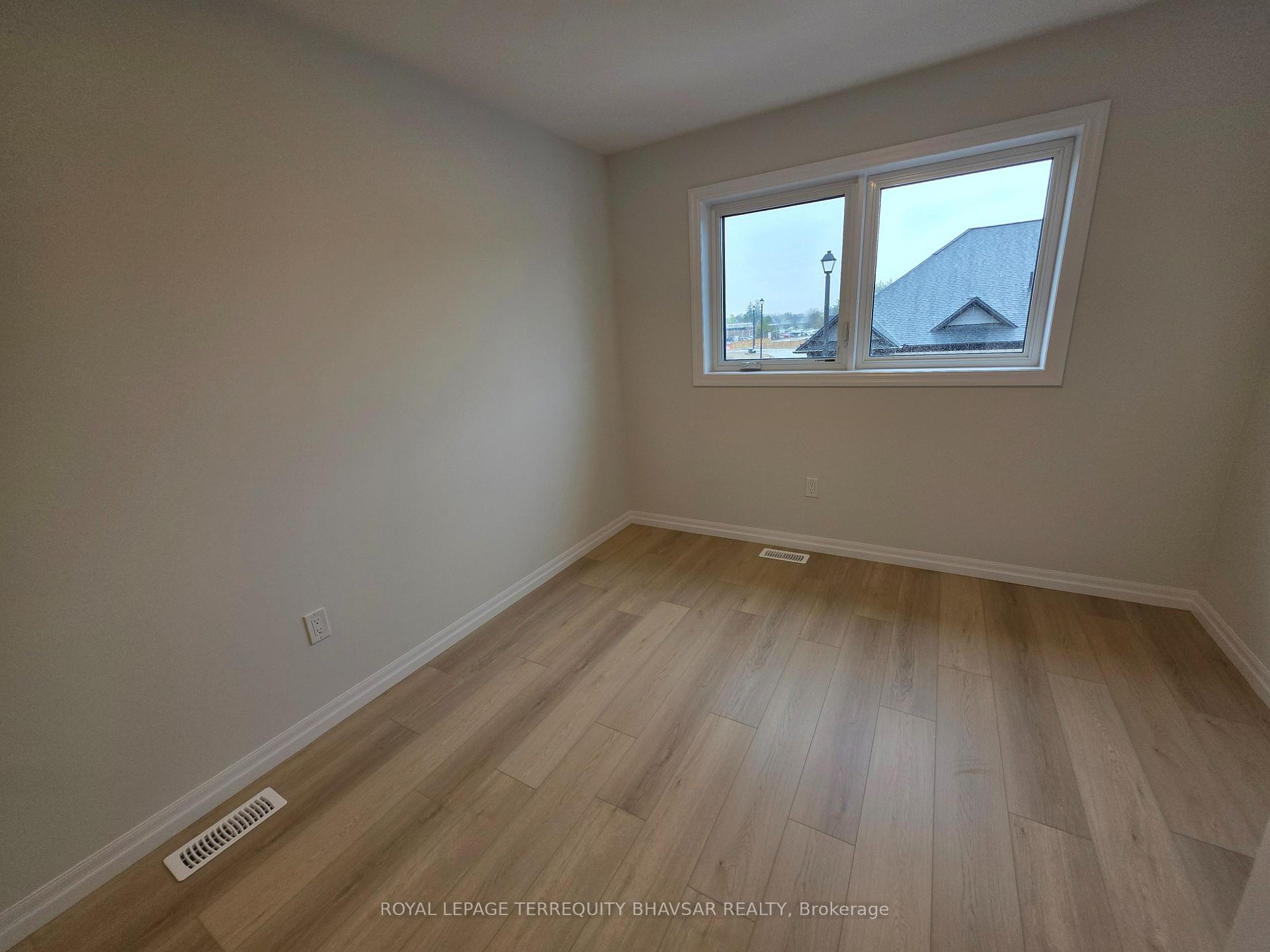 Photo 27 of 53 Barn Owl Way, Norfolk, Simcoe — HOMEH