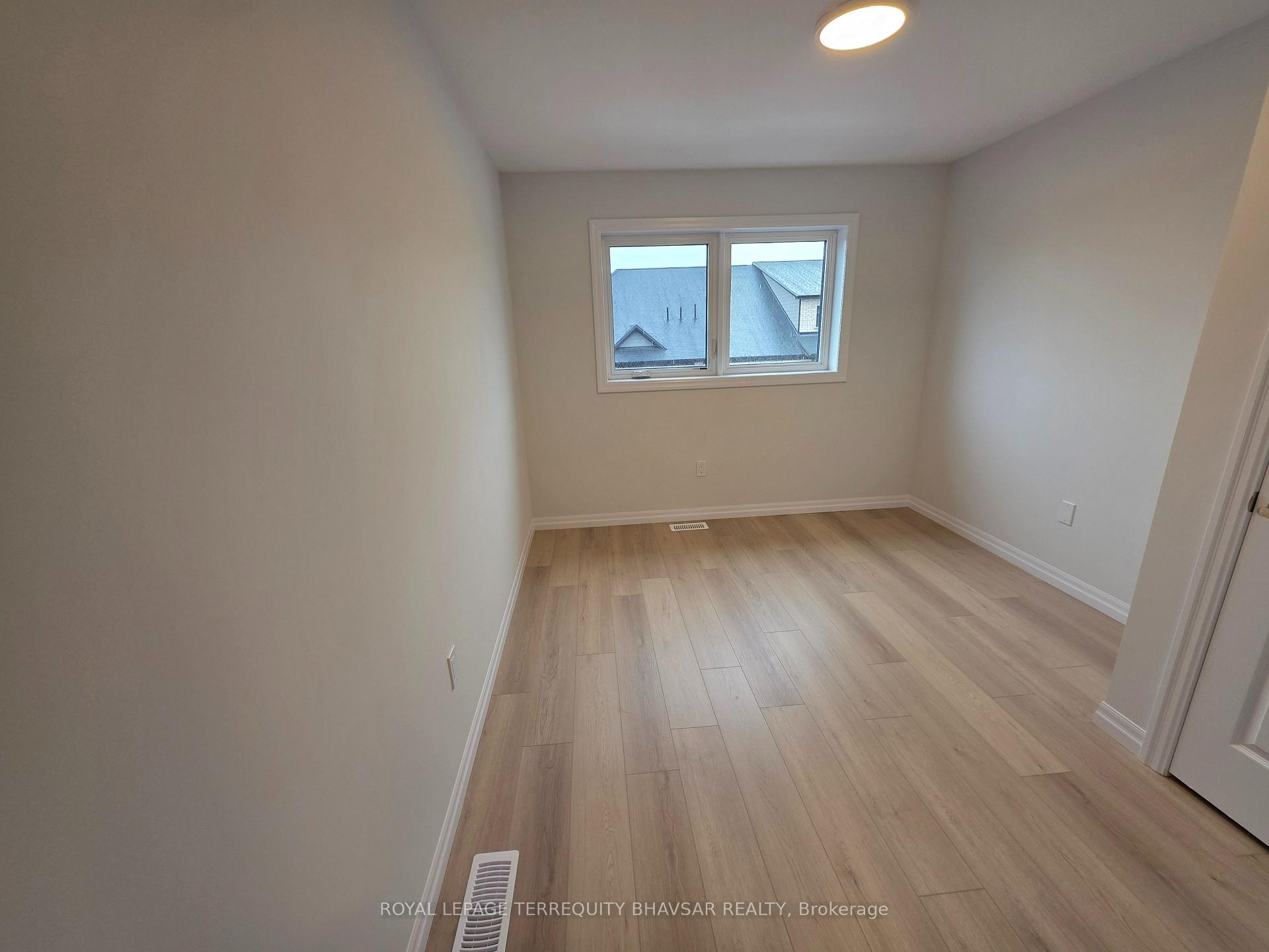 Photo 28 of 53 Barn Owl Way, Norfolk, Simcoe — HOMEH
