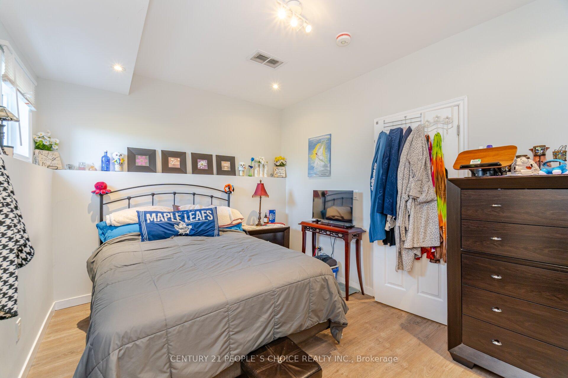 Photo 28 of 1419 Chretien Street, Milton, Ford — HOMEH