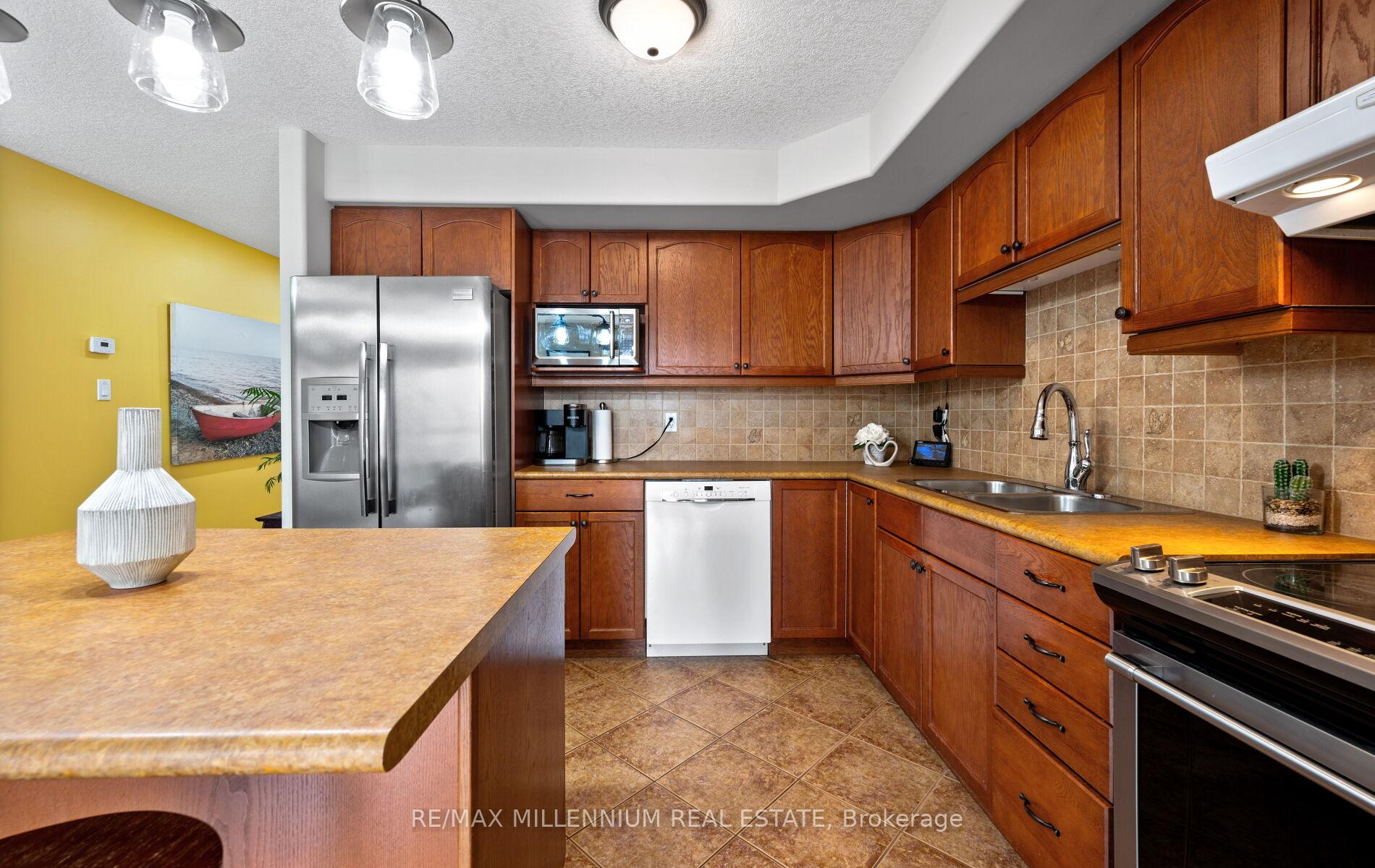 Photo 6 of 48 Milne Street, New Tecumseth, Alliston — HOMEH