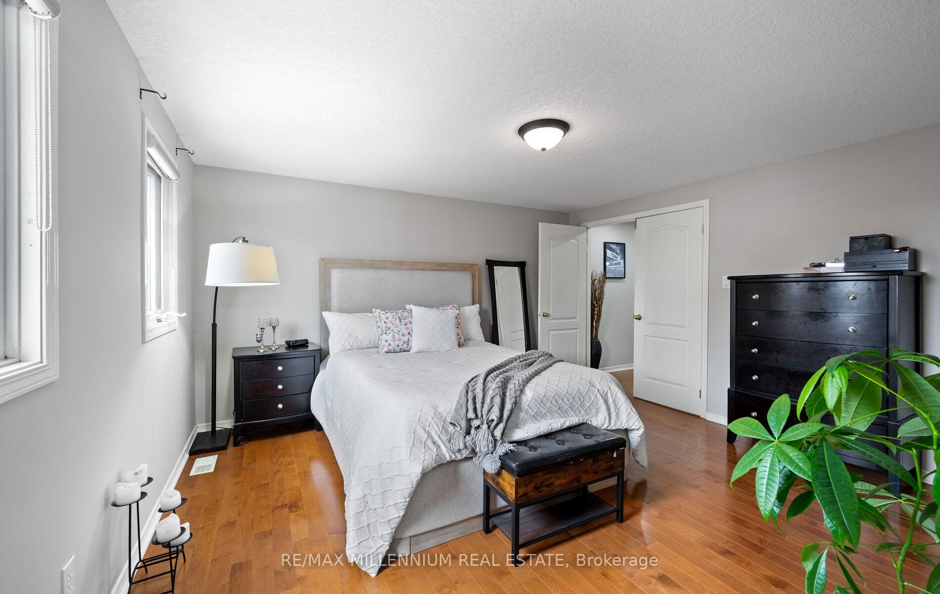 Photo 17 of 48 Milne Street, New Tecumseth, Alliston — HOMEH