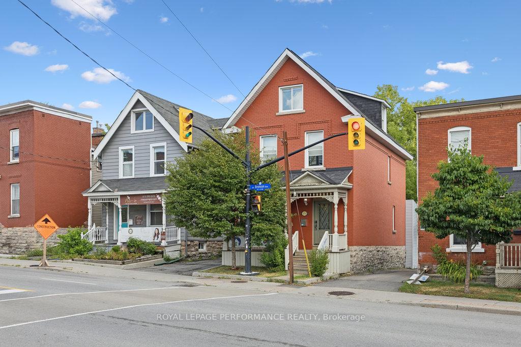 Front of Unit 1, 373 Bronson Avenue