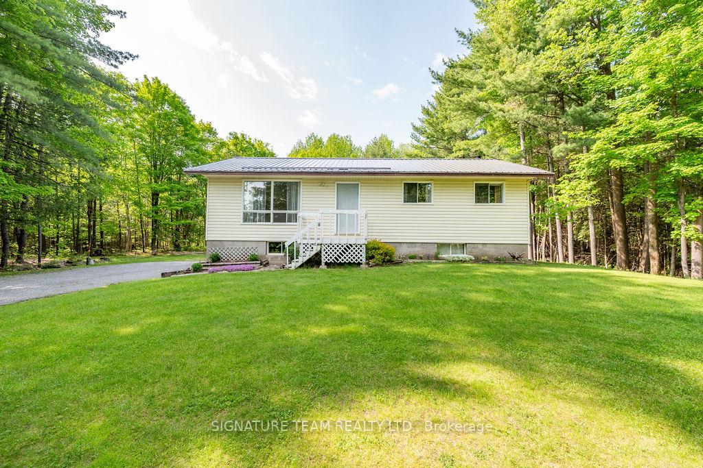 Photo 1 of 84 Crooked Rapids Road, North Algona Wilberforce, North Algona/Wilberforce Twp — HOMEH