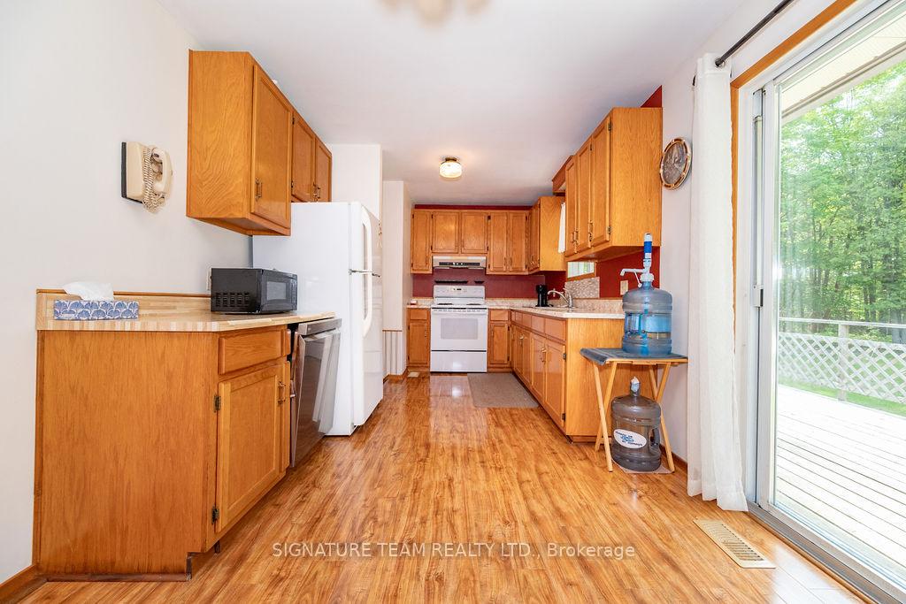Photo 4 of 84 Crooked Rapids Road, North Algona Wilberforce, North Algona/Wilberforce Twp — HOMEH