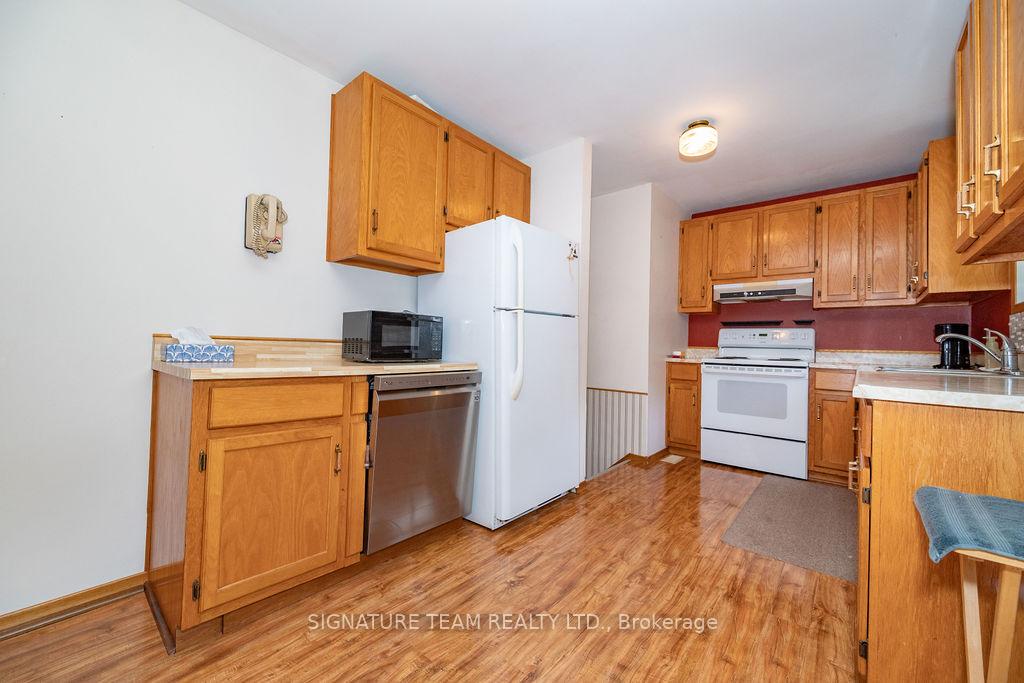 Photo 5 of 84 Crooked Rapids Road, North Algona Wilberforce, North Algona/Wilberforce Twp — HOMEH