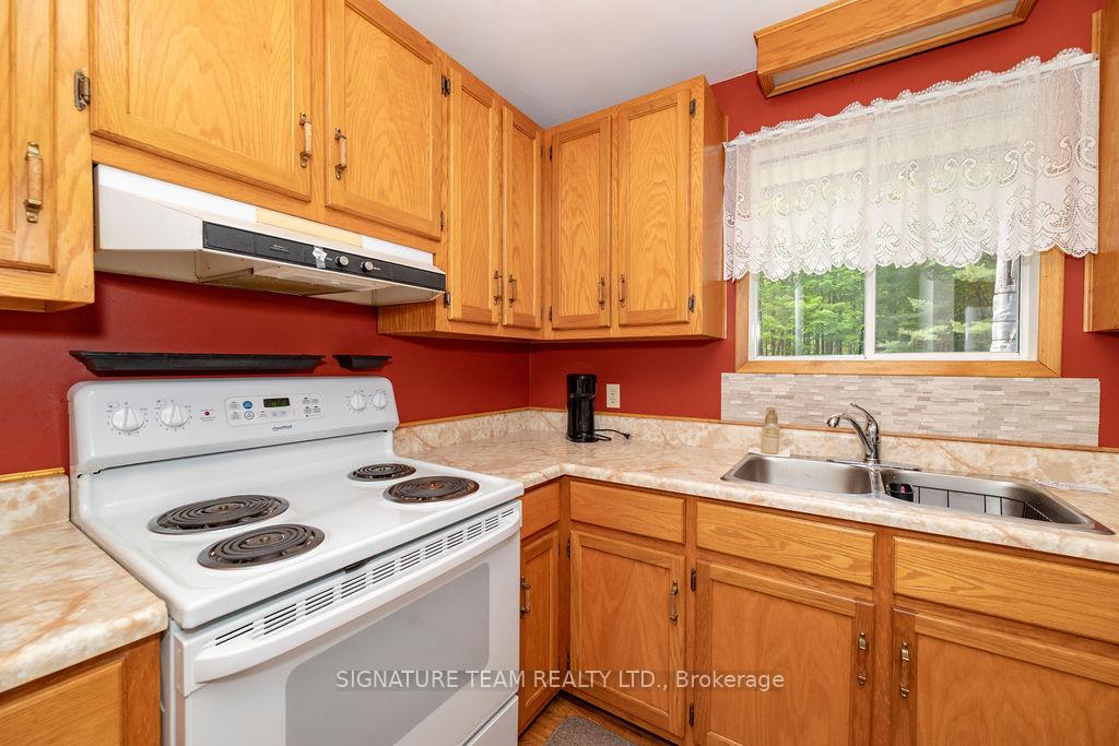 Photo 7 of 84 Crooked Rapids Road, North Algona Wilberforce, North Algona/Wilberforce Twp — HOMEH