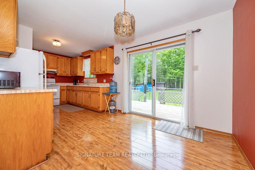 Photo 8 of 84 Crooked Rapids Road, North Algona Wilberforce, North Algona/Wilberforce Twp — HOMEH
