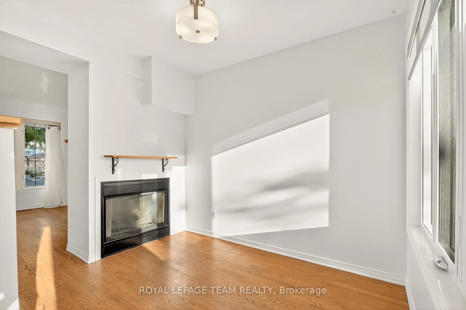 Photo 23 of 1431 Lynx Crescent, Ottawa, Fallingbrook/Pineridge — HOMEH