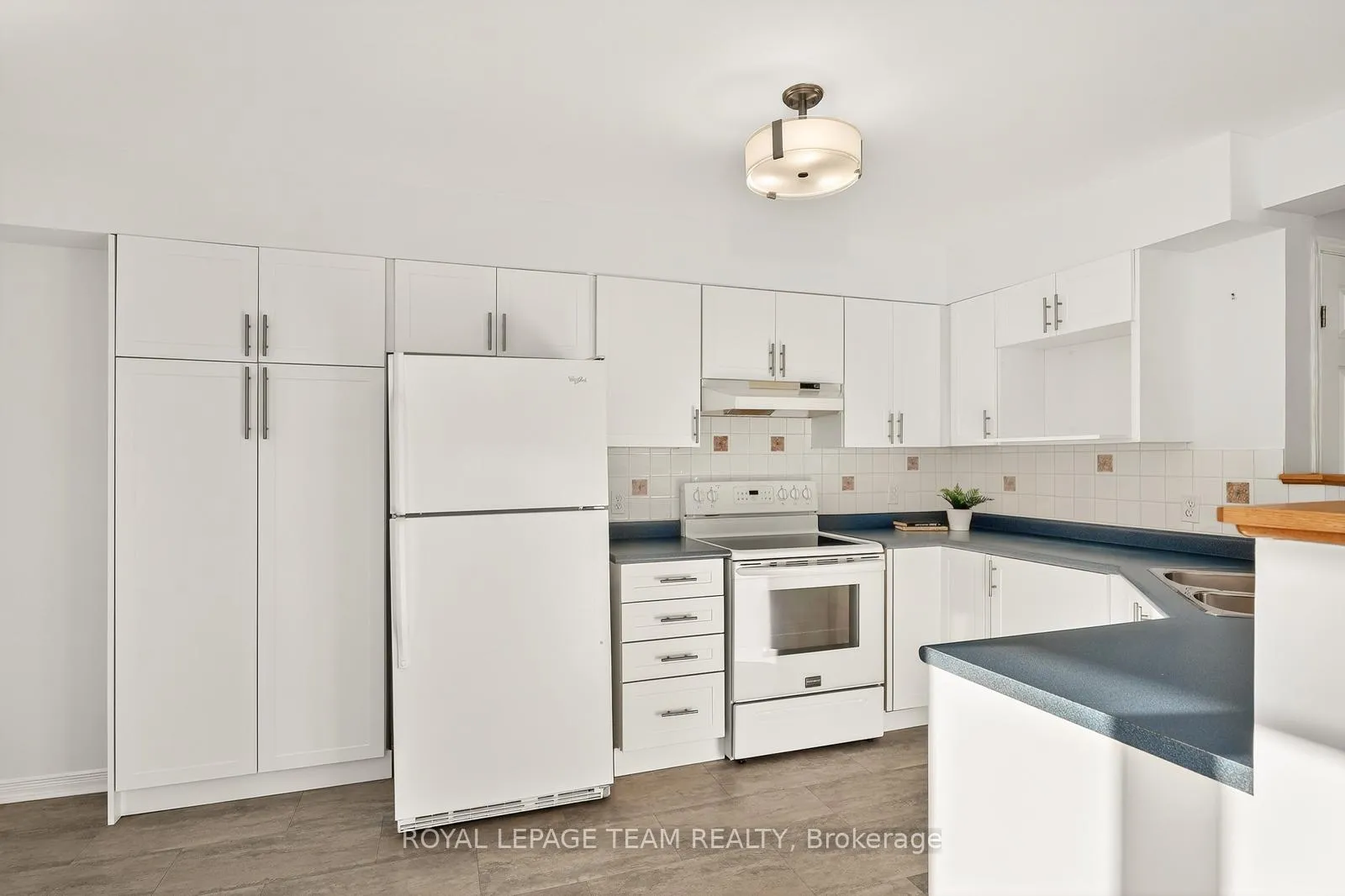 Photo 25 of 1431 Lynx Crescent, Ottawa, Fallingbrook/Pineridge — HOMEH