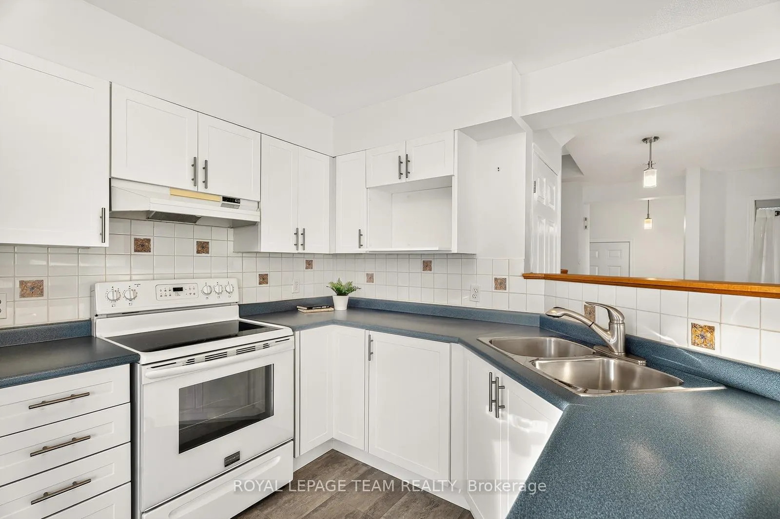 Photo 29 of 1431 Lynx Crescent, Ottawa, Fallingbrook/Pineridge — HOMEH
