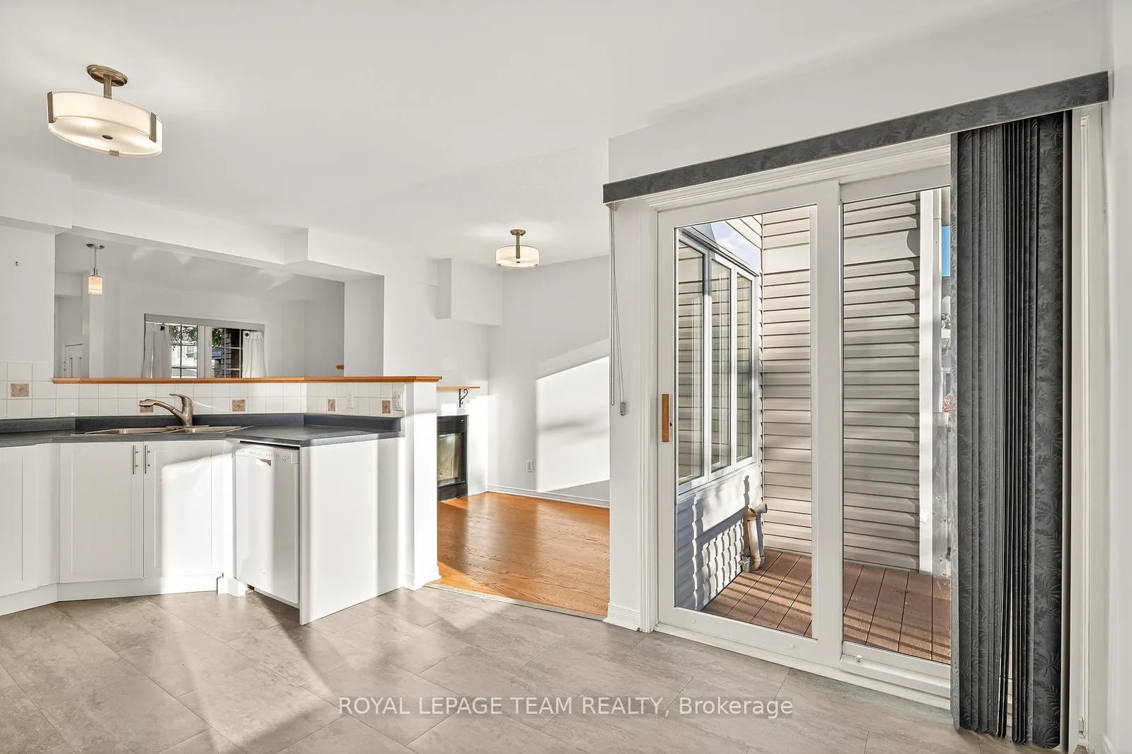 Photo 44 of 1431 Lynx Crescent, Ottawa, Fallingbrook/Pineridge — HOMEH
