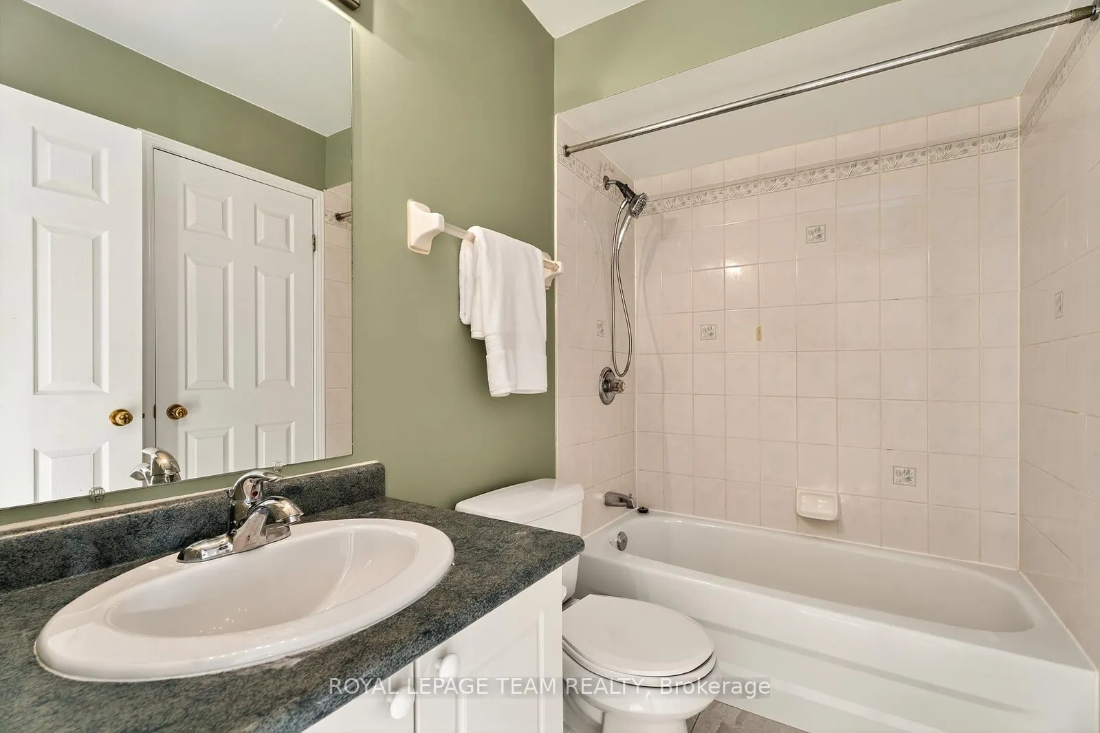 Photo 68 of 1431 Lynx Crescent, Ottawa, Fallingbrook/Pineridge — HOMEH