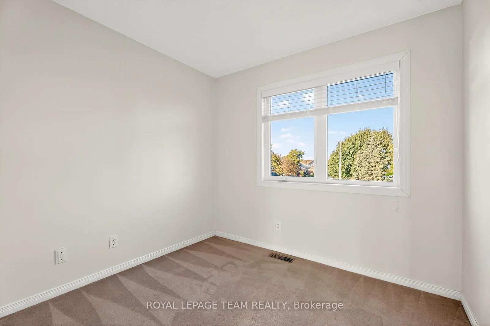 Photo 80 of 1431 Lynx Crescent, Ottawa, Fallingbrook/Pineridge — HOMEH