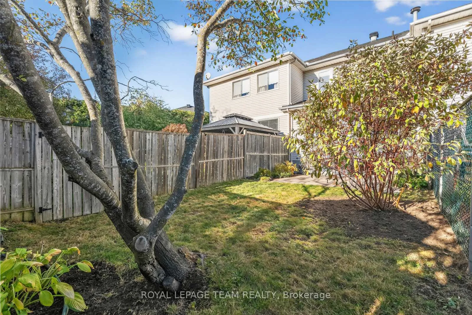 Photo 101 of 1431 Lynx Crescent, Ottawa, Fallingbrook/Pineridge — HOMEH