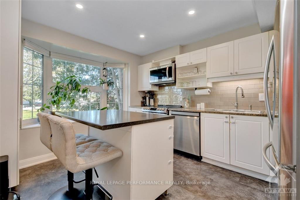 Photo 13 of 2646 Draper Avenue, Ottawa, Redwood Park — HOMEH